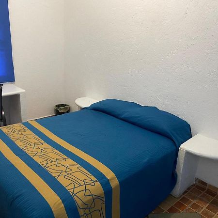 تيبوزتلان Hostal Villa Quieta المظهر الخارجي الصورة